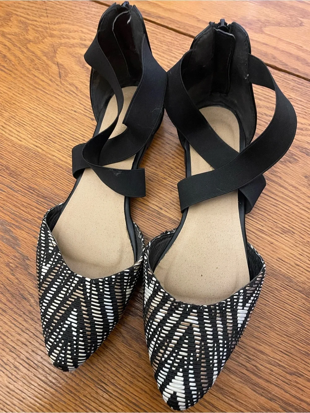 Rampage Black & White Patterned Pointed Toe Ankle Wrap Flats